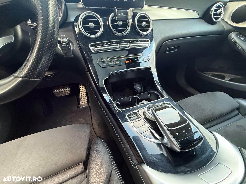 Mercedes-Benz GLC 220 d 4MATIC 9G-TRONIC AMG Line - 32