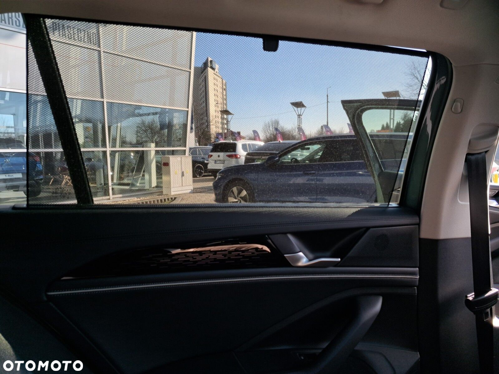 Volkswagen Passat - 37
