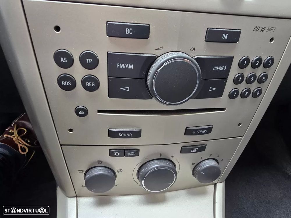 Opel Astra 1.4 Elegance - 17