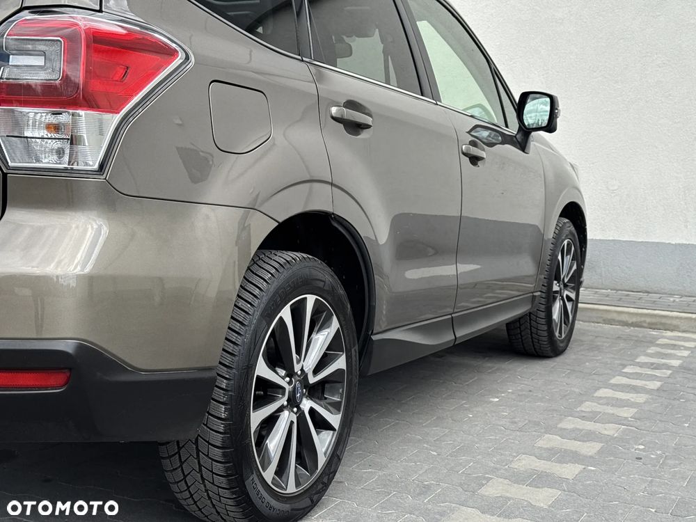 Subaru Forester 2.0 i Platinum (EyeSight) Lineartronic - 18