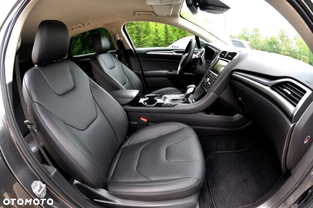 Ford Mondeo 2.0 TDCi Titanium PowerShift - 18