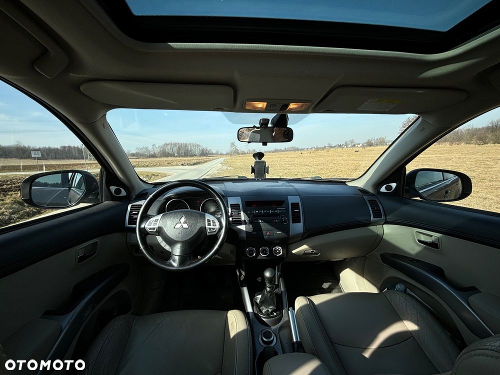 Mitsubishi Outlander 2.0 DID Instyle - 5
