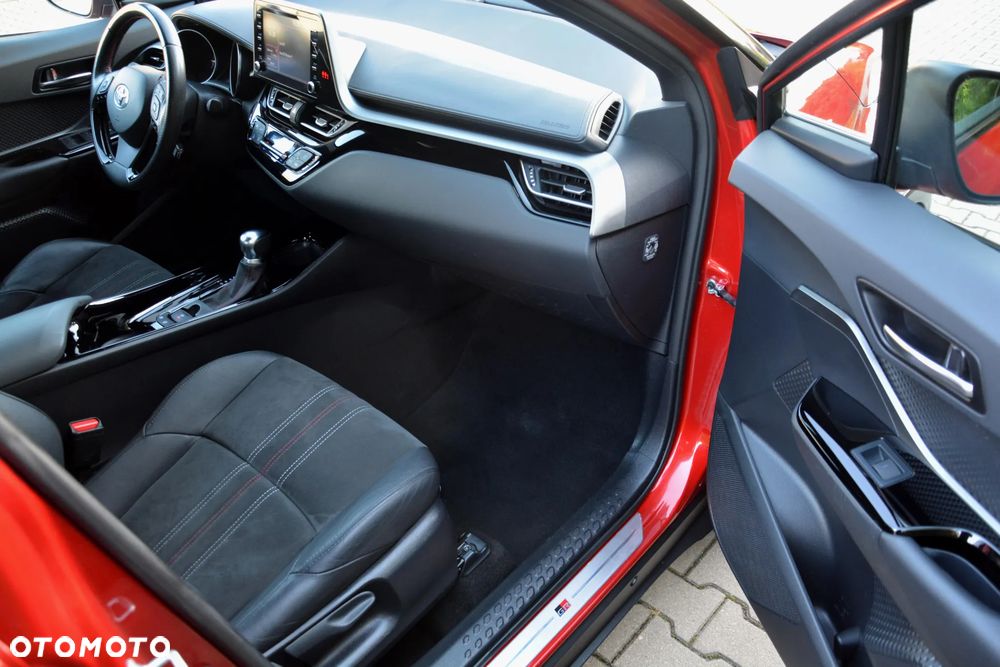 Toyota C-HR 2.0 GR Sport - 24