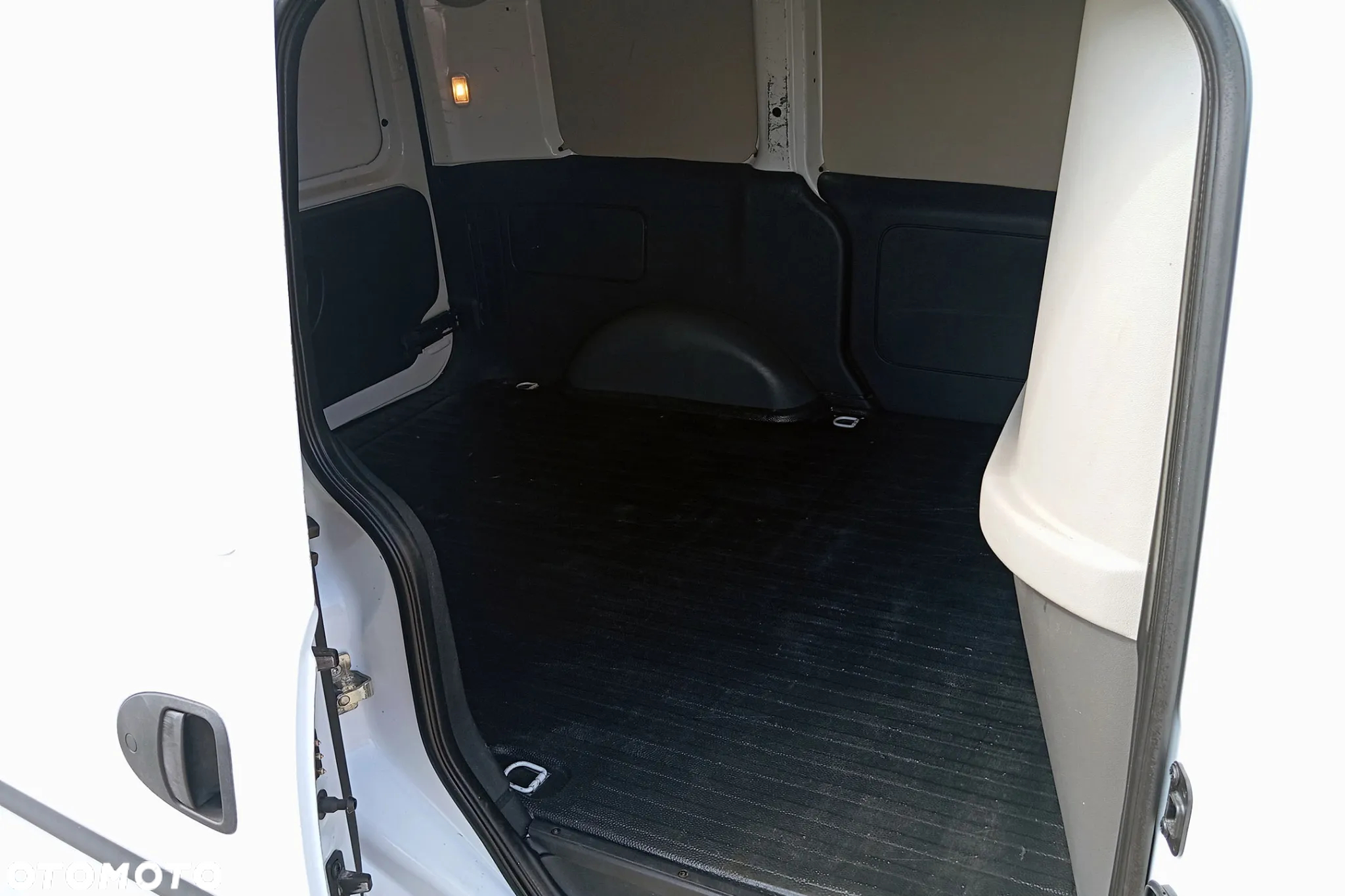 Opel Combo - 31