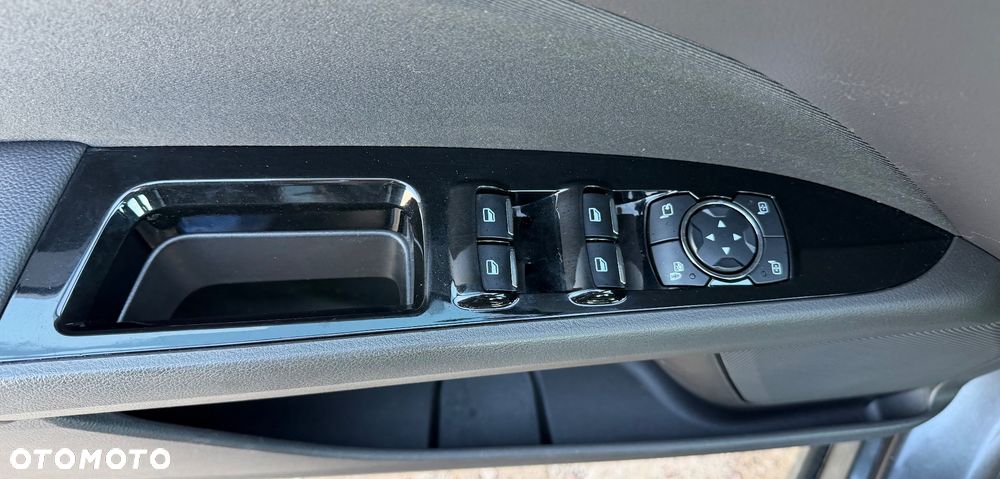 Ford Mondeo - 20