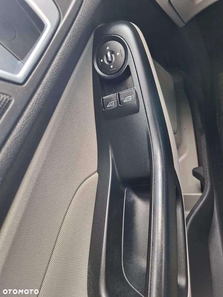 Ford Fiesta 1.25 SYNC Edition - 16