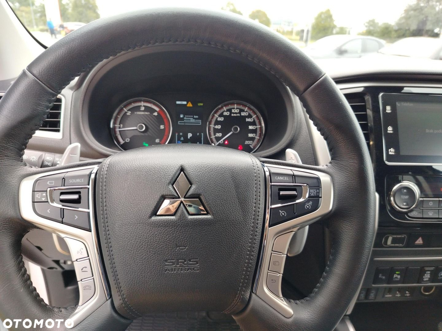 Mitsubishi L200 - 15