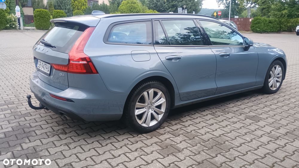 Volvo V60 B4 D R-Design - 28