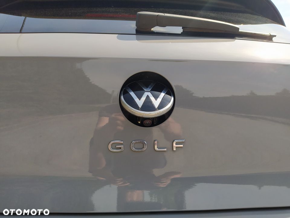 Volkswagen Golf - 33