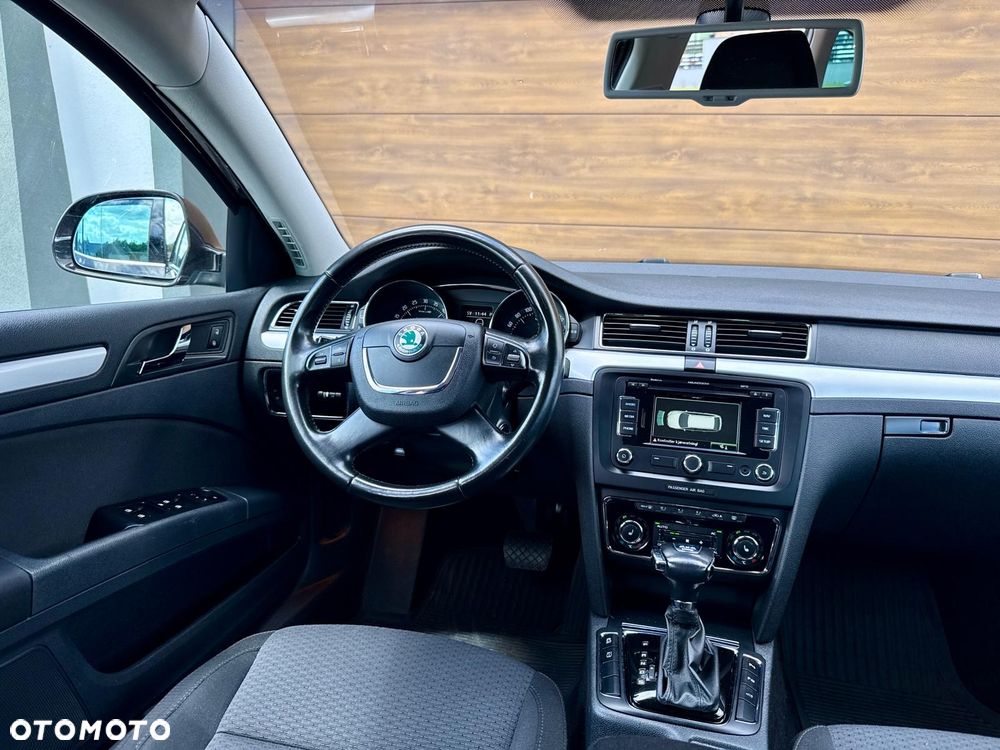 Skoda Superb 2.0 TDI 4x4 DSG Elegance - 16