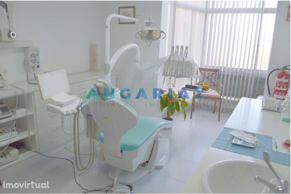 ANG151 - Clínica Medicina Dentária para Venda em Sacavém - Grande imagem: 3/21