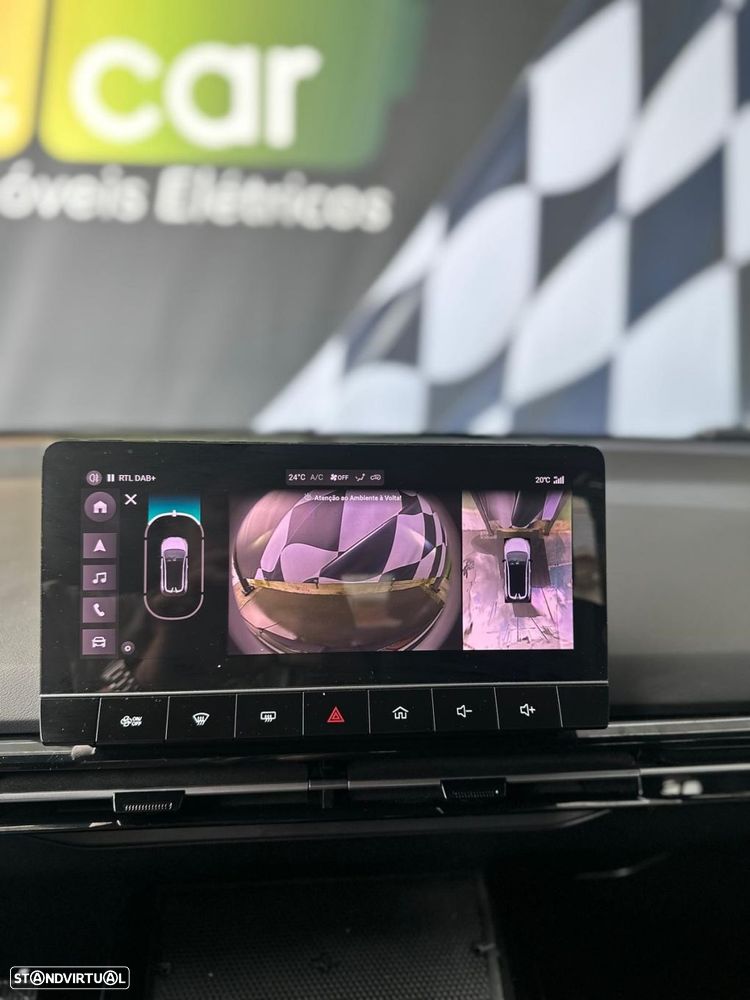 MG MG4 64 kWh Luxury - 15