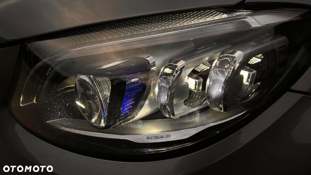 Mercedes-Benz Klasa C 220 d 4Matic 9G-TRONIC AMG Line - 9