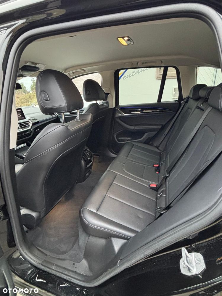 BMW X3 xDrive20d - 14