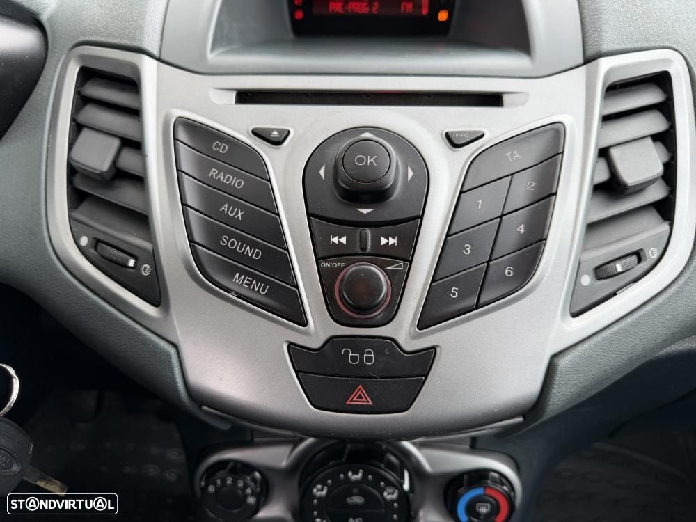 Ford Fiesta 1.25 Titanium - 18