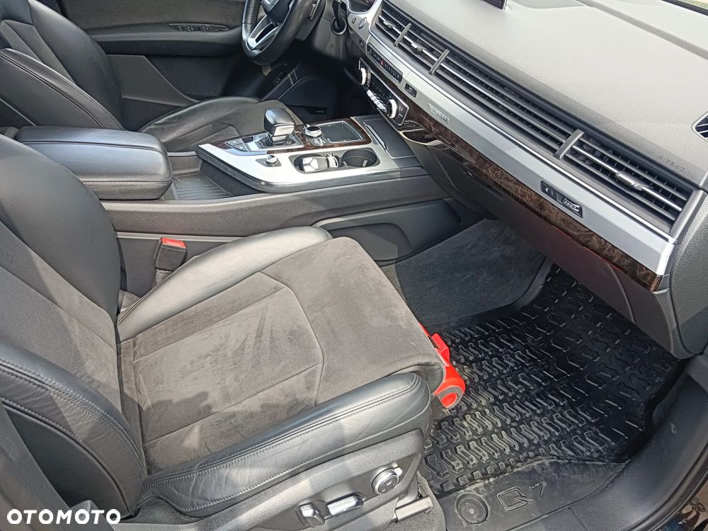 Audi Q7 3.0 TDI Quattro Tiptr - 12