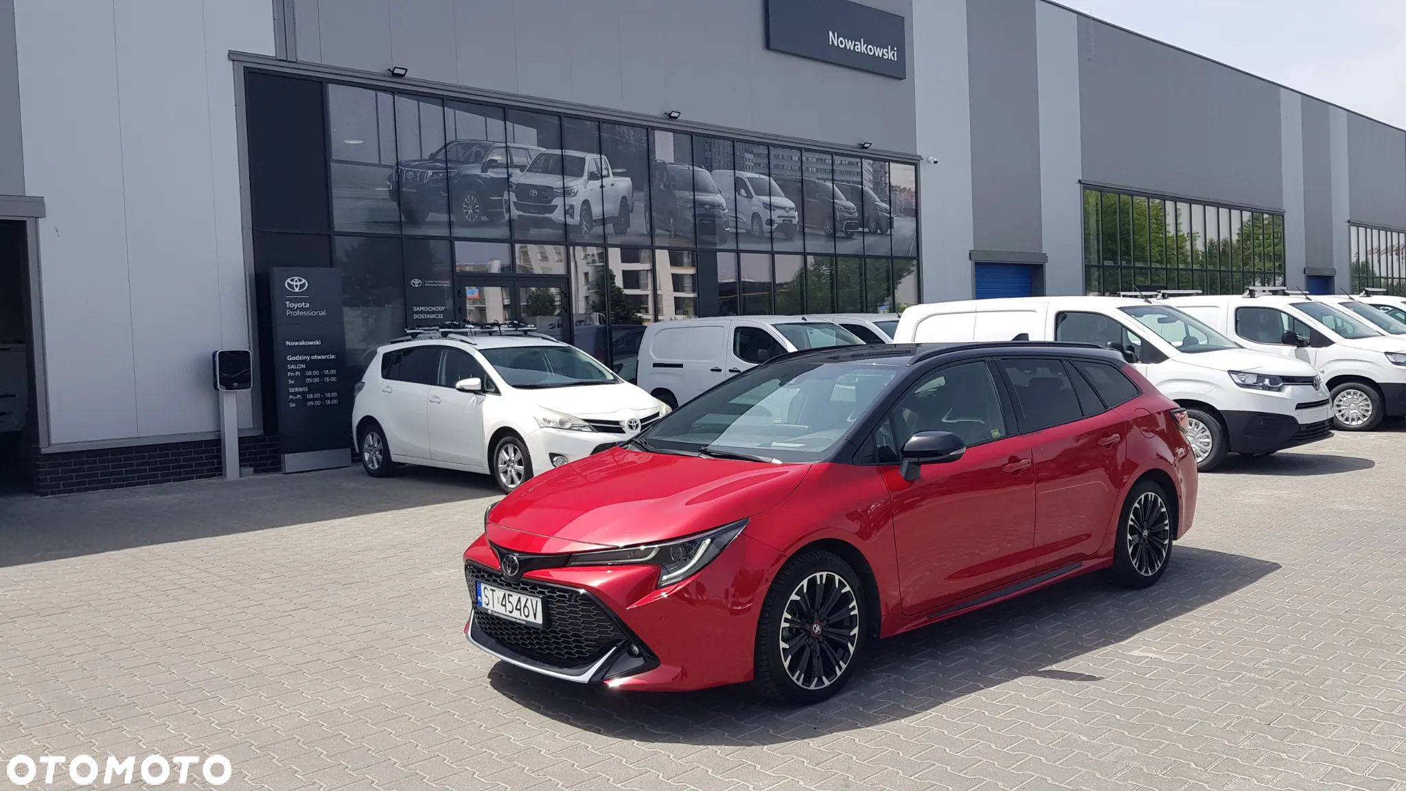 Toyota Corolla 1.8 Hybrid GR Sport Dynamic - 1