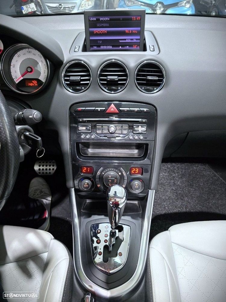 Peugeot 308 CC 155 THP Auto Roland Garros - 21