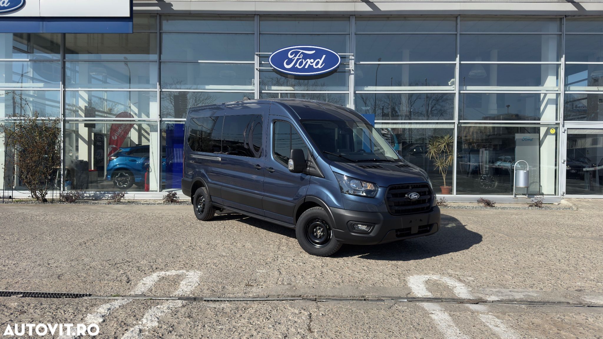 Ford Transit 310 2.0 EcoBlue 150 CP L3H2 Kombi FWD 8AT Trend - 1