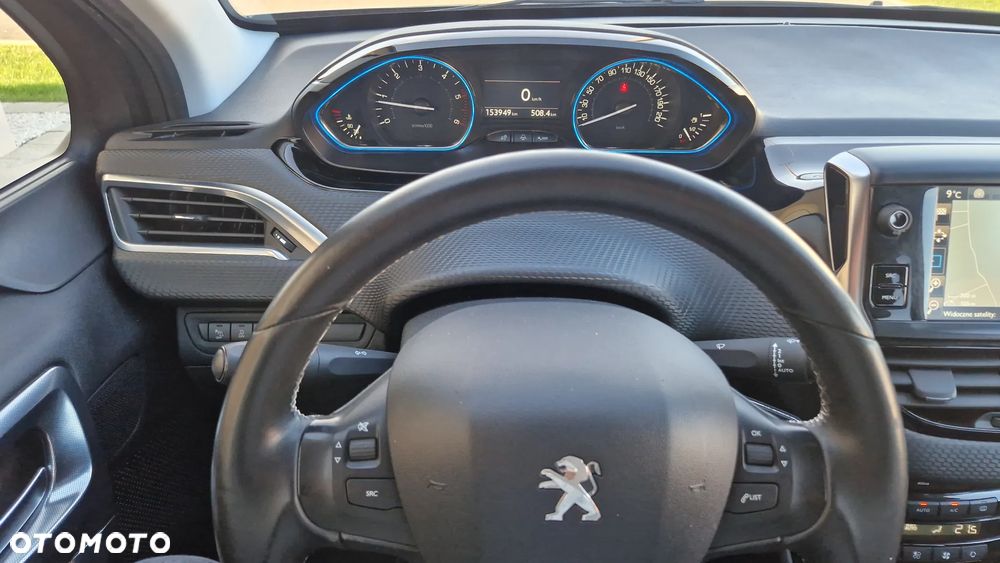 Peugeot 2008 1.6 BlueHDi Allure S&S - 13