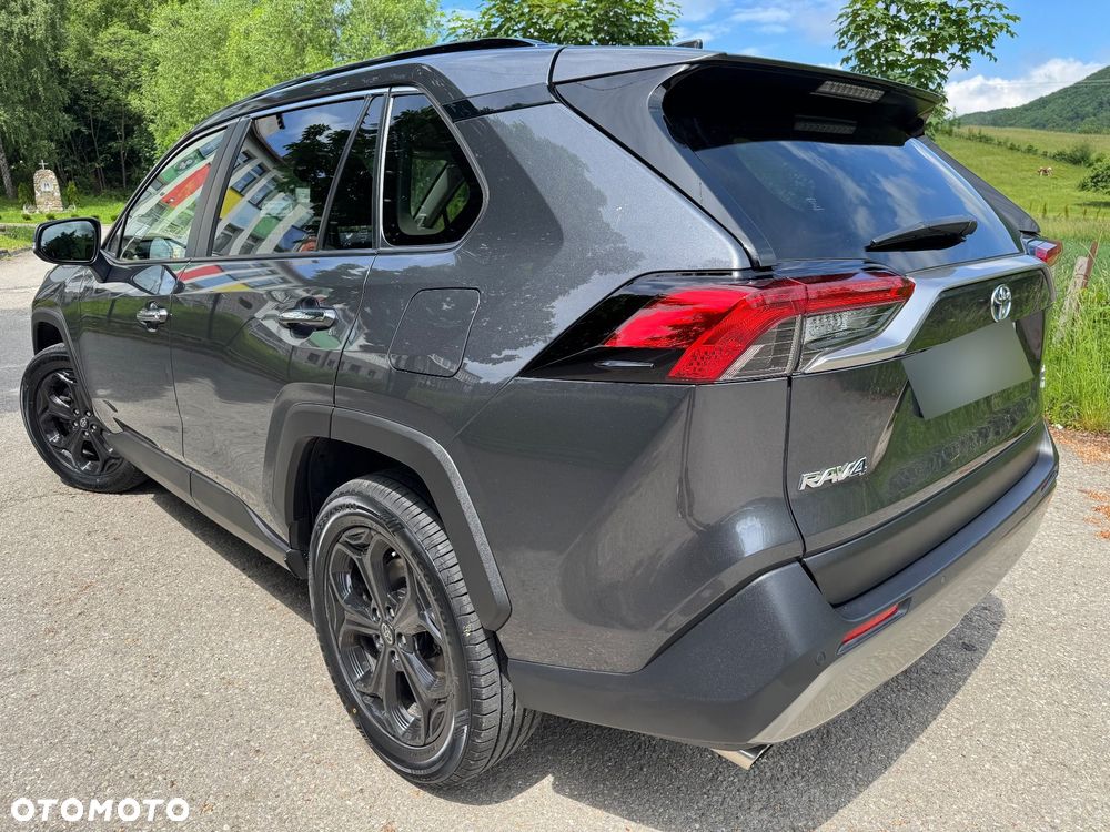 Toyota RAV4 - 4