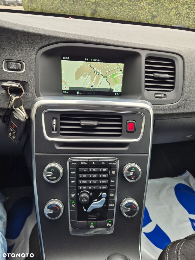 Volvo V60 D2 - 14