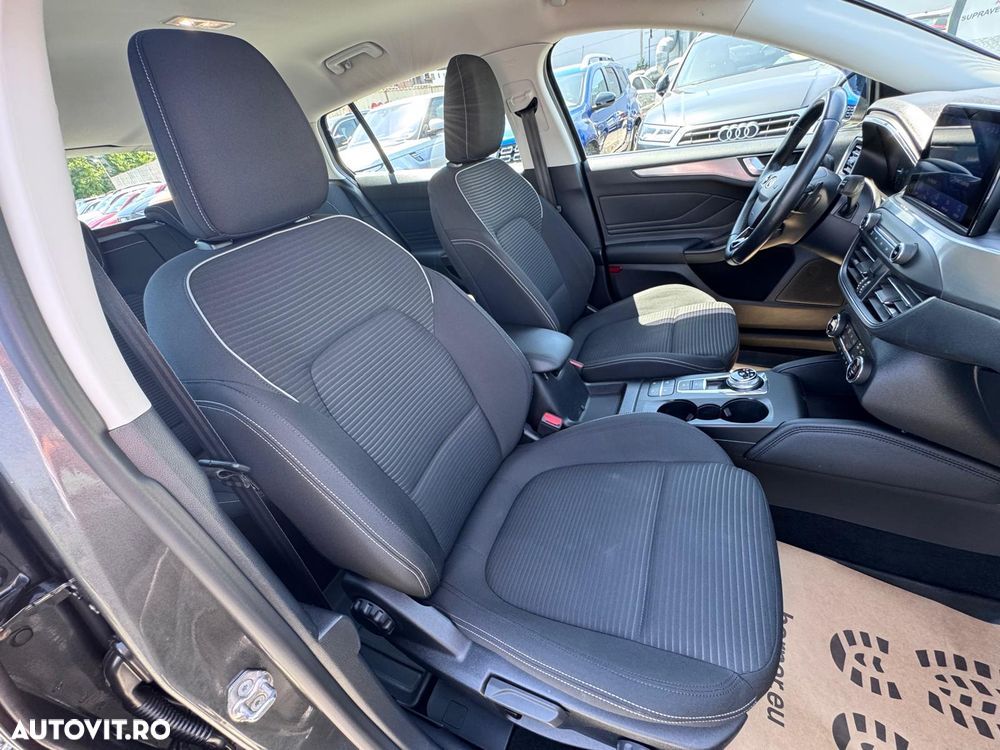 Ford Focus 2.0 EcoBlue Active Business - 11
