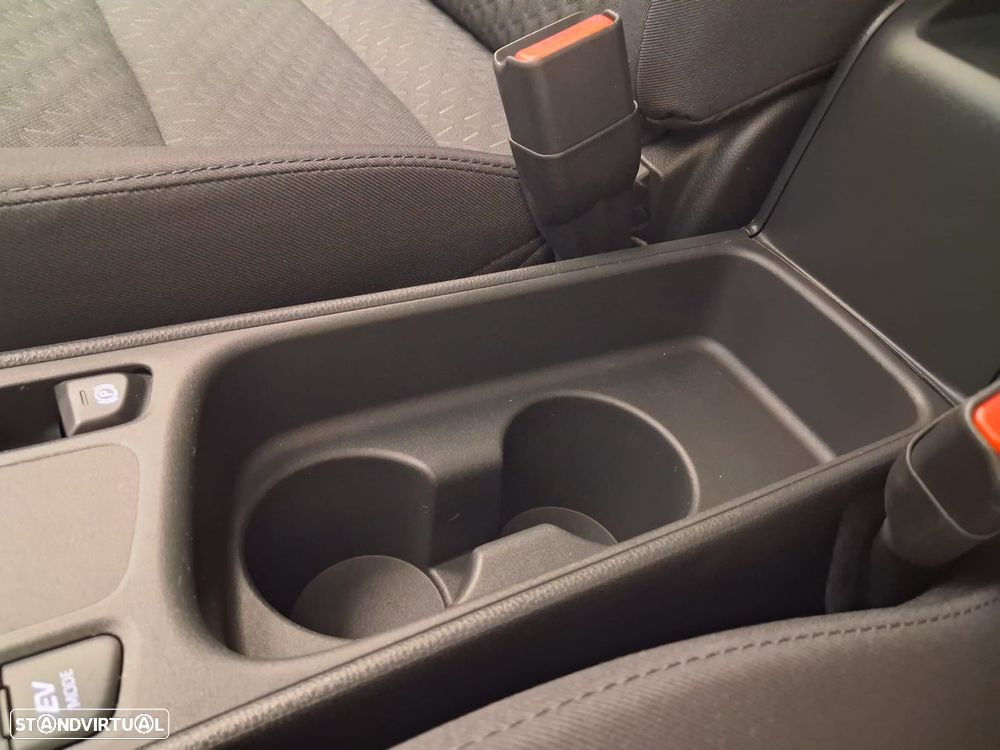 Toyota Yaris Cross 1.5 HDF Comfort Plus - 31