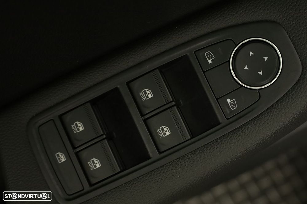 Renault Clio 1.0 TCe Evolution Bi-Fuel - 20