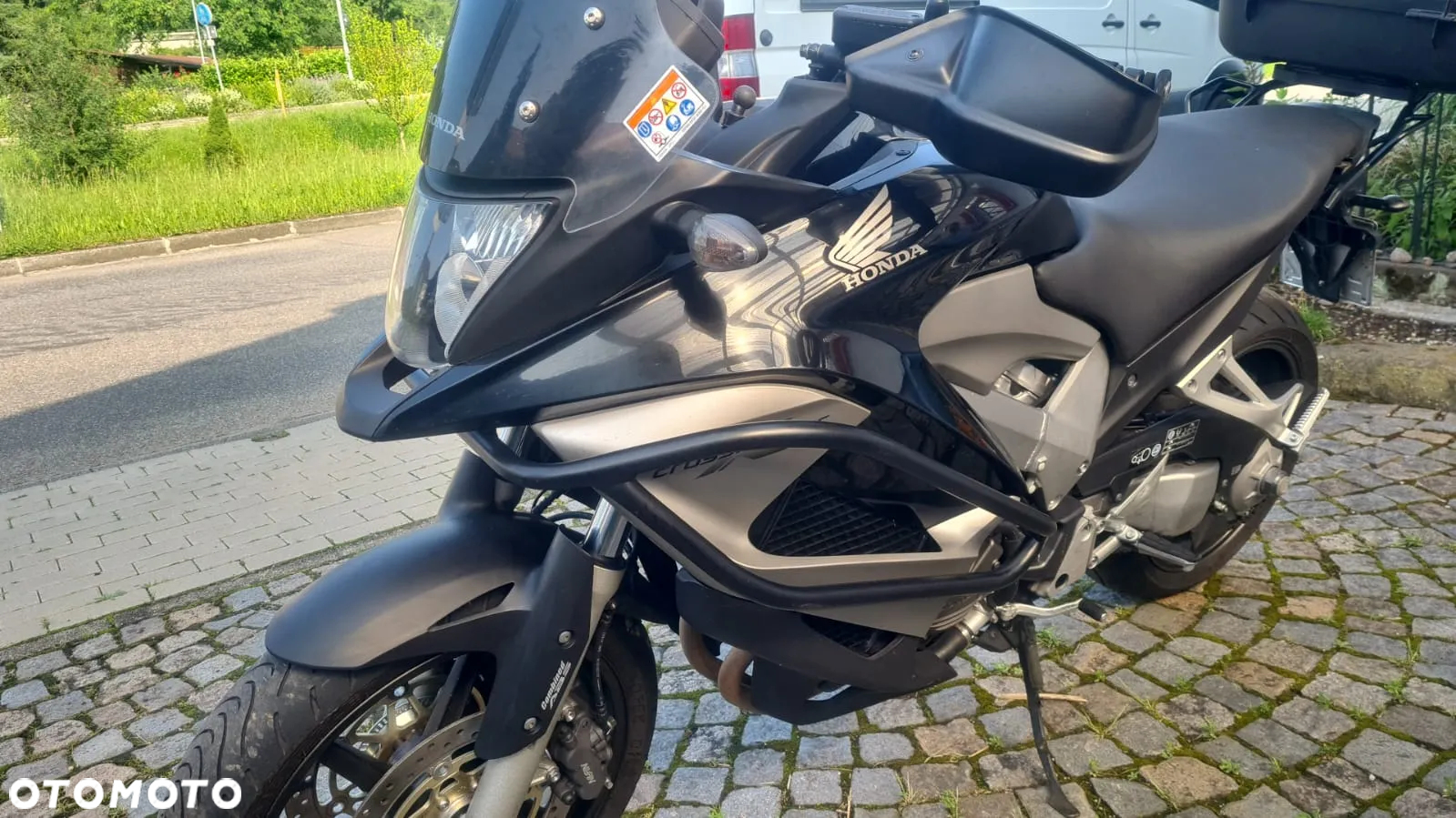 Honda VFR - 3