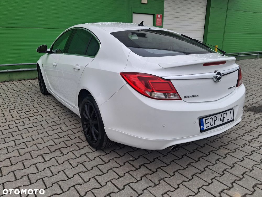 Opel Insignia 2.0 Turbo 4x4 Cosmo - 11