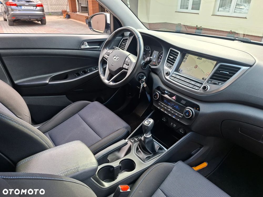 Hyundai Tucson 1.6 GDi 2WD Select - 16