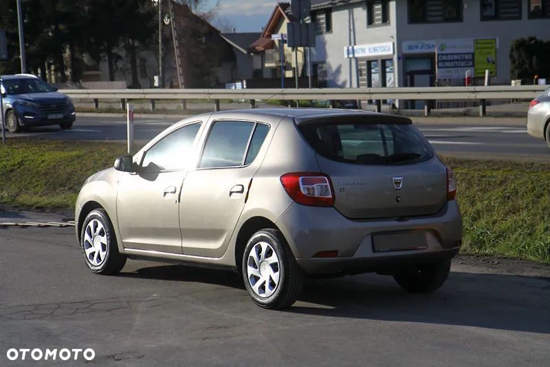 Dacia Sandero 1.2 16V - 4