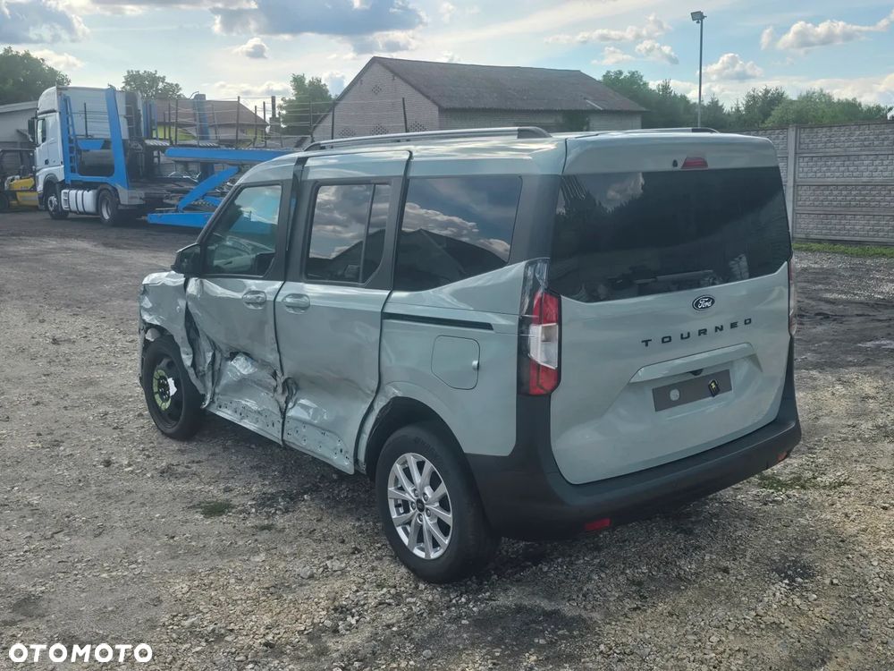 Ford Tourneo Courier ver-1-0-ecoboost-trend - 6