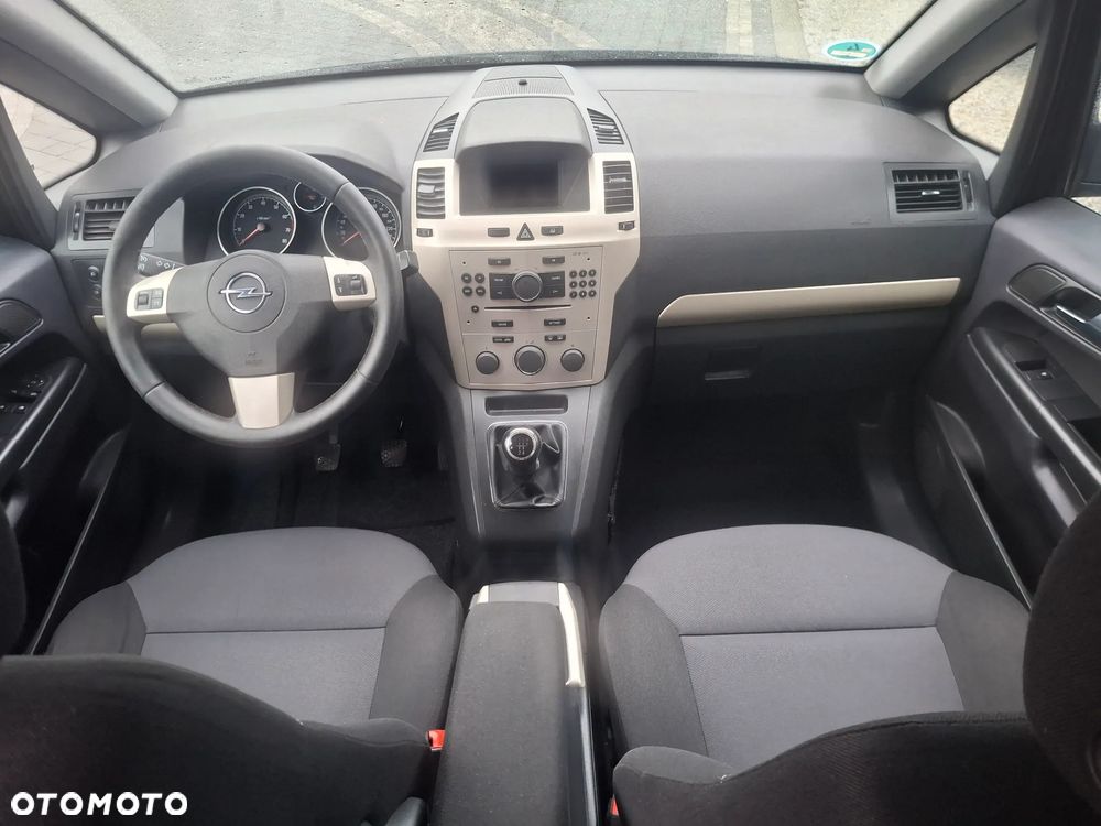 Opel Zafira 1.8 Cosmo EU5 - 8