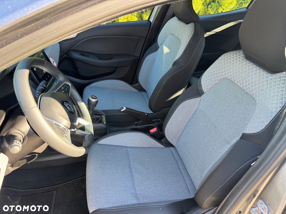 Renault Clio TCe 100 INTENS - 22