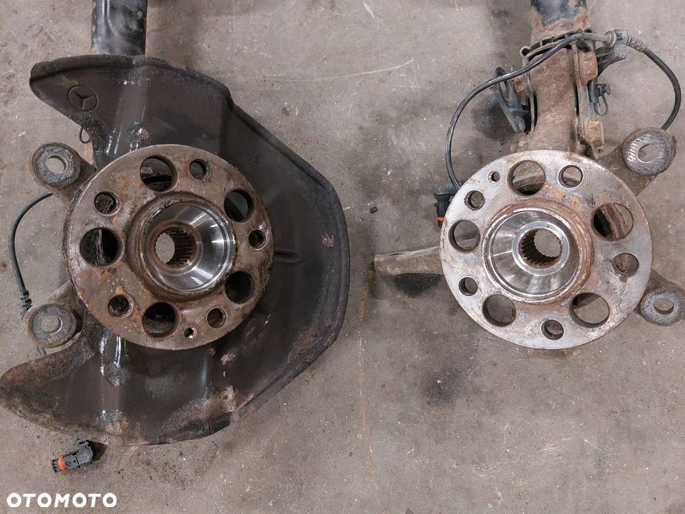 AMORTYZATOR SPRĘŻYNA ZWROTNICA LEWY + PRAWY PRZÓD MERCEDES-BENZ W245 - 2