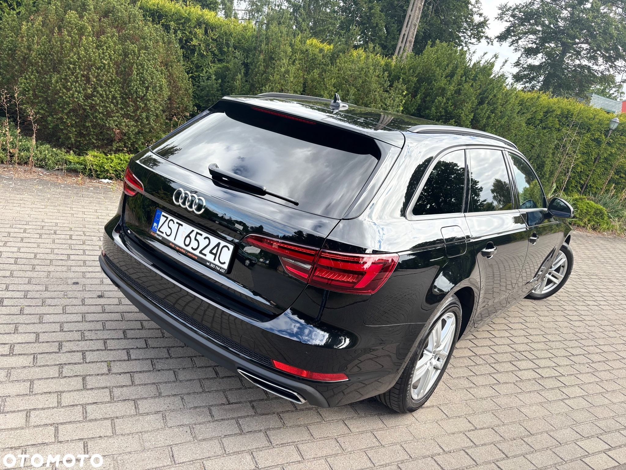 Audi A4 2.0 TDI Design S tronic - 16