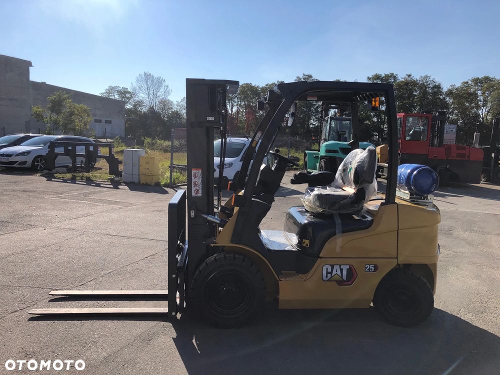 Caterpillar GP25N - 5