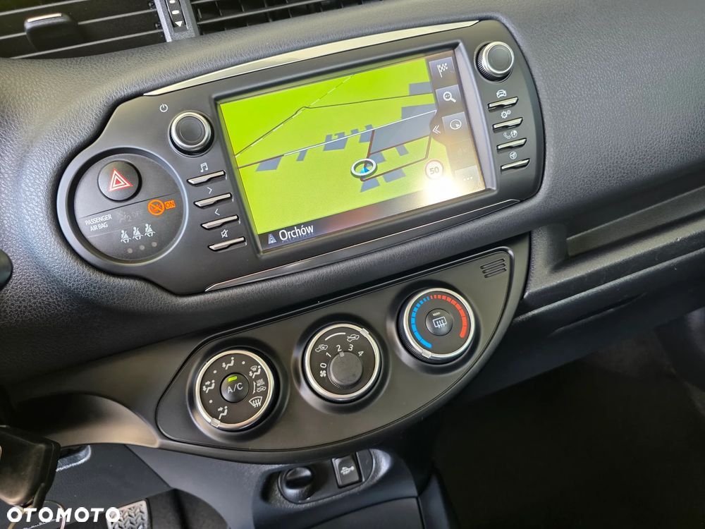 Toyota Yaris - 22