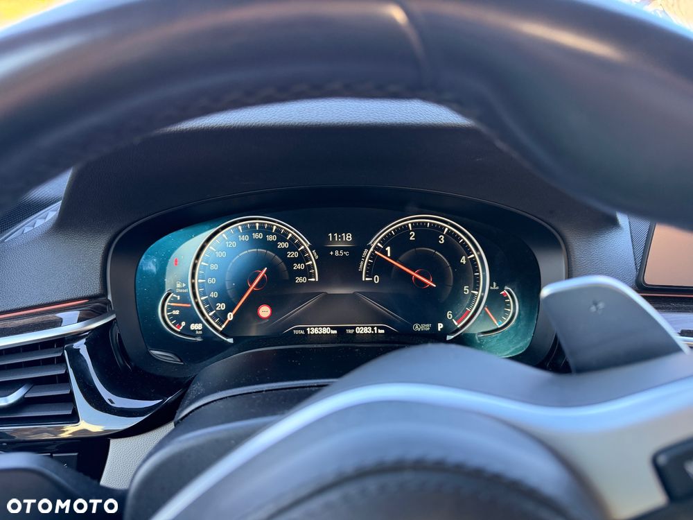 BMW Seria 5 520d xDrive M Sport sport - 13