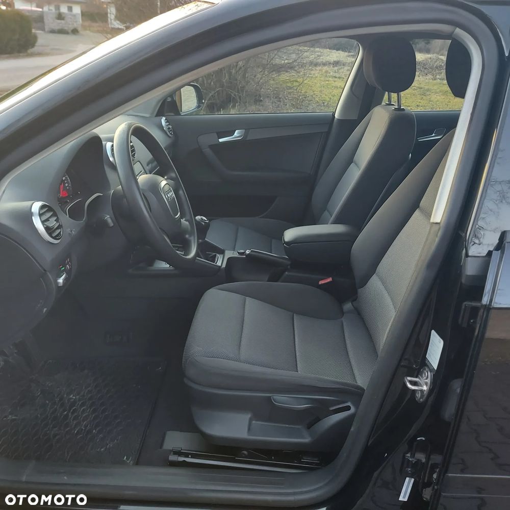 Audi A3 Sportback 1.6 Attraction - 15