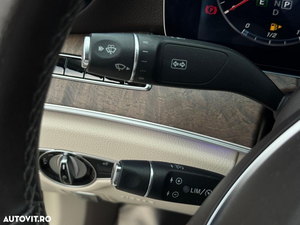 Mercedes-Benz E - 31