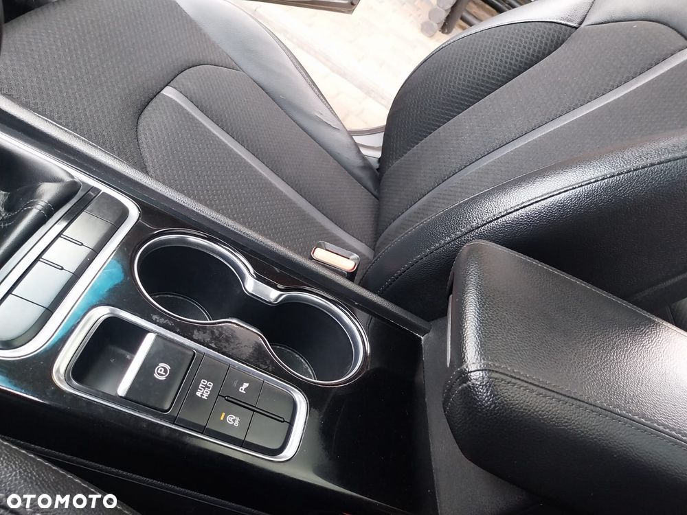 Kia Optima - 30