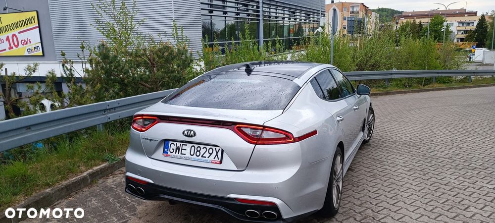Kia Stinger 2.0 T-GDI XL - 2