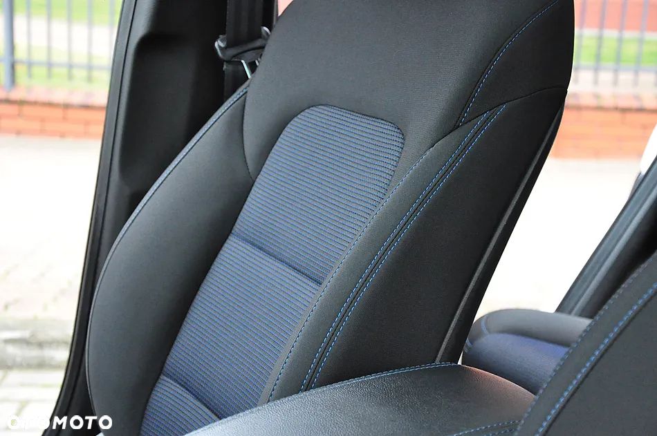 Hyundai Tucson blue 1.7 CRDi 2WD DCT Premium - 29