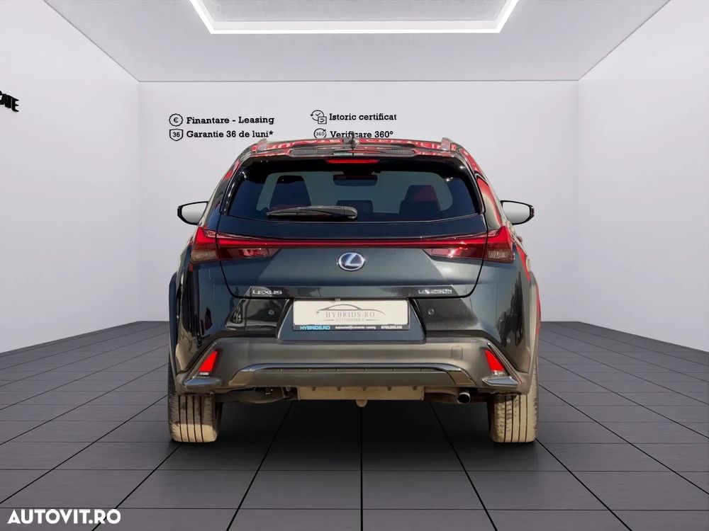 Lexus UX 250h F SPORT - 4