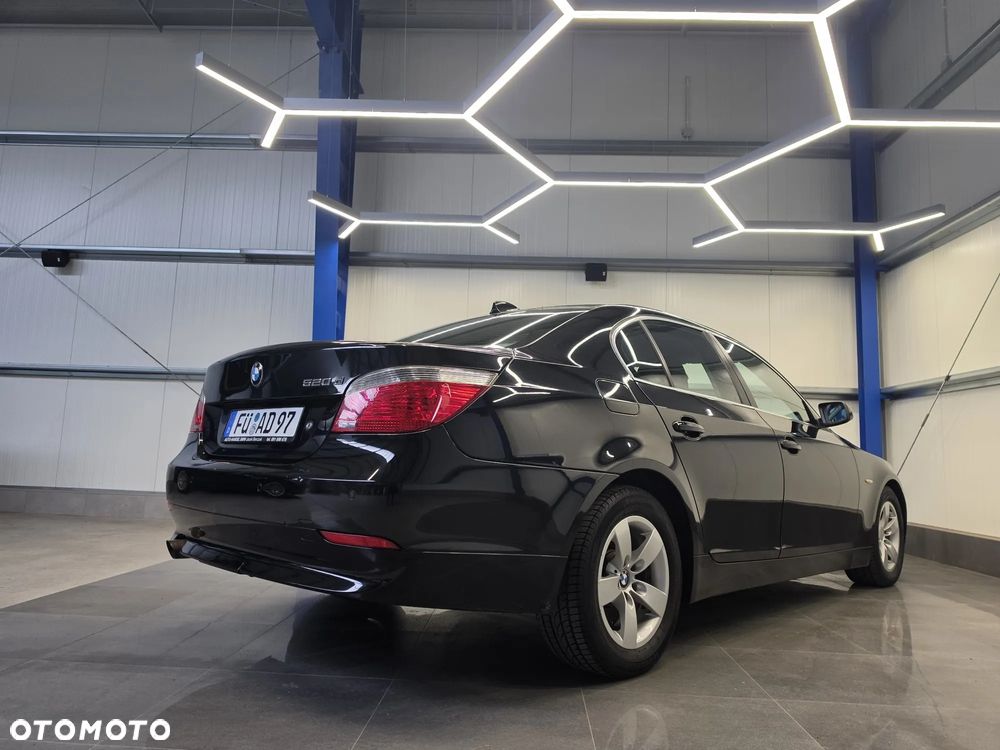 BMW Seria 5 520d Special Edition - 17
