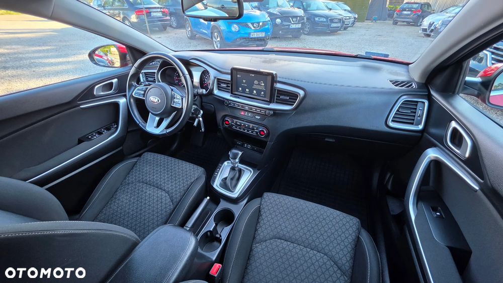 Kia Ceed 1.4 T-GDI L Business Line DCT - 15