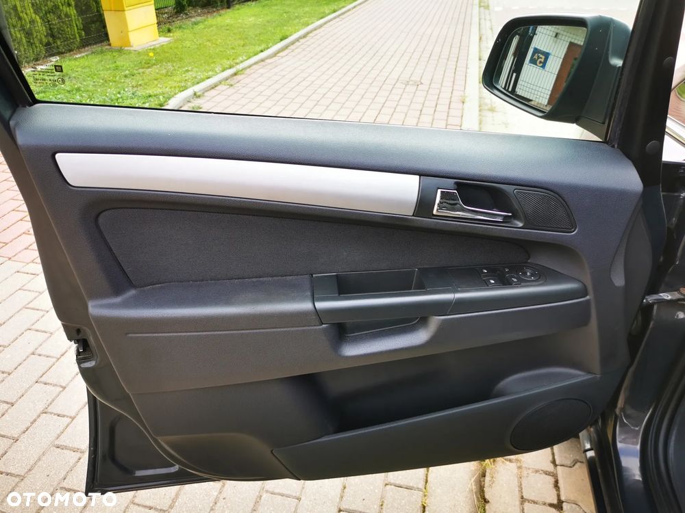 Opel Zafira 1.7 CDTI - 23